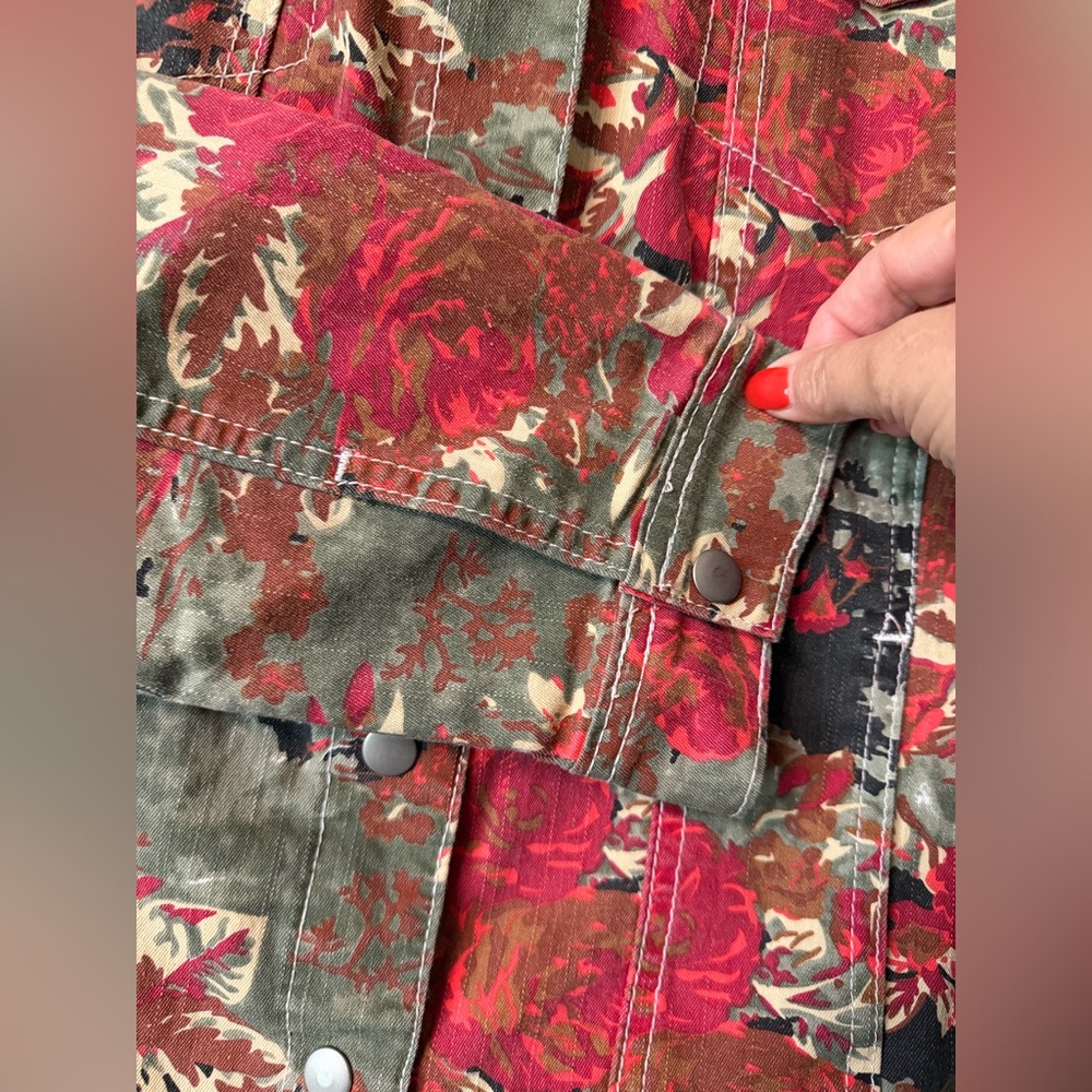 Live a Little Floral Print Jean Jacket in Red and Olive - Picture 6 of 9